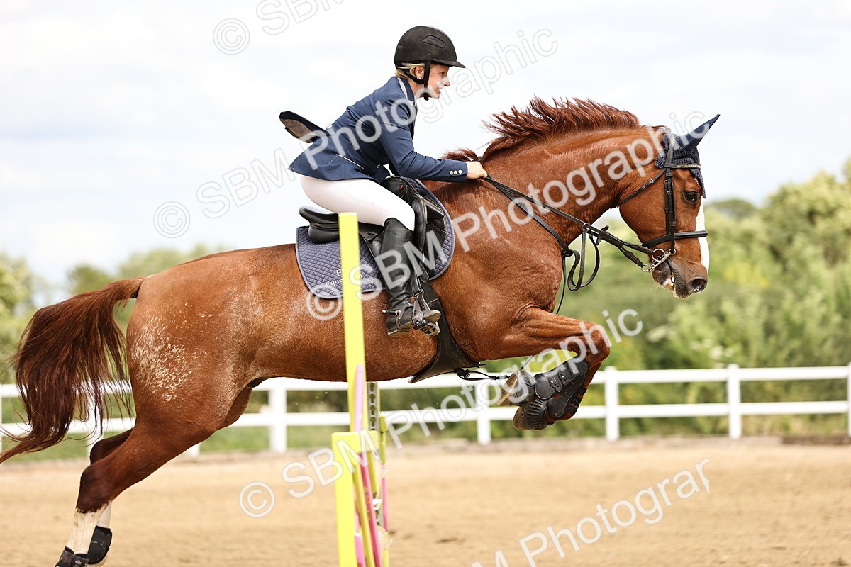 SBM_003283 - Class 11 - Senior Newcomers - 1.10m
