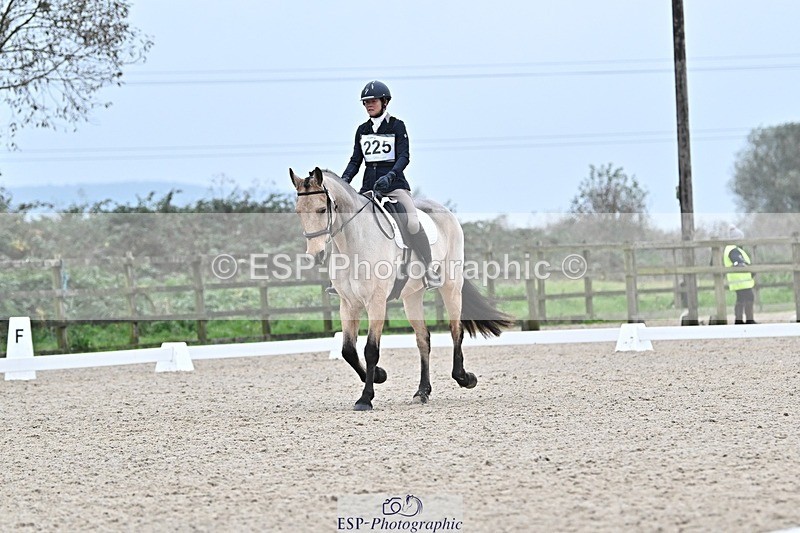 241103-145832-02666 - Novice 1 - 14.44 to 16.08