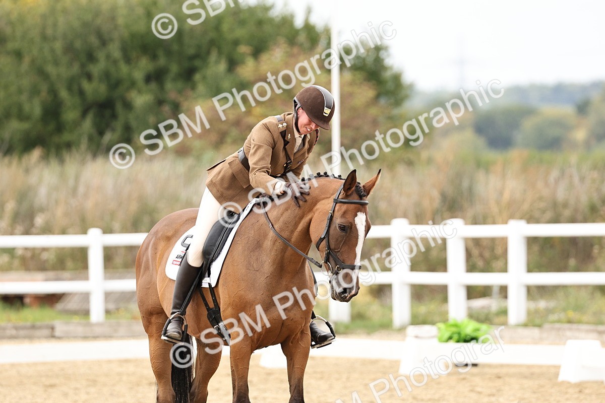 SBM_013255 - Class 3 - Novice 4 - 11.43-12.25