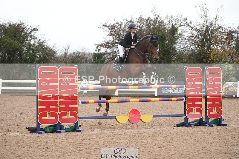 251107-131827-01122 - Cls 6 Foxhunter and 1.20m Open