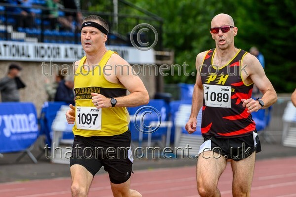 CEM26-924909 - Track Male Set One