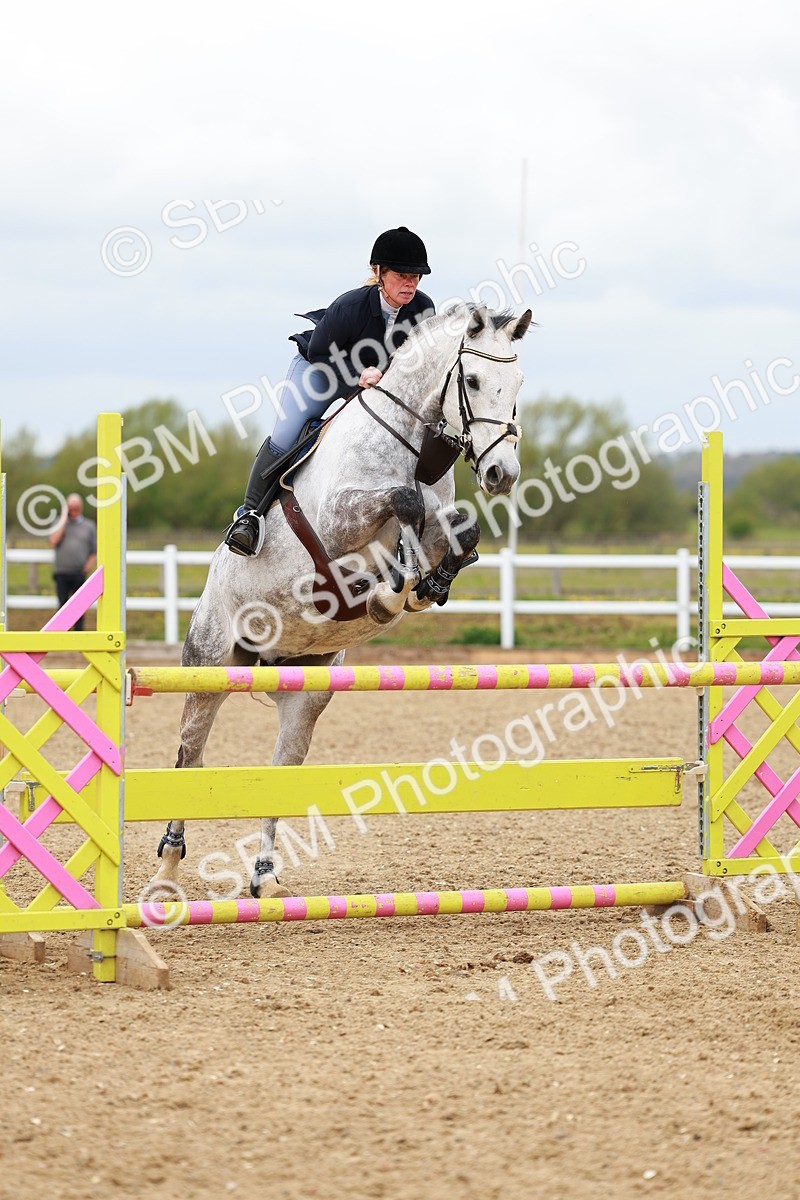 SBM_002541 - Class 10 - Senior Newcomers - 1.10m