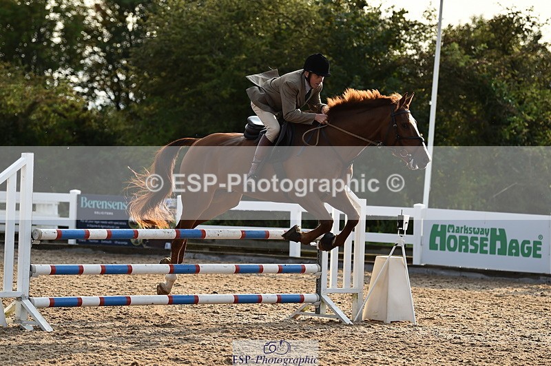 220829A-181552-00530 - 90cm classes