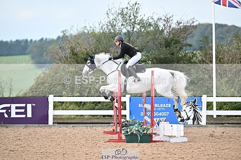 241004A-124249-02018 - Fri 09 95cm Amateur Quals