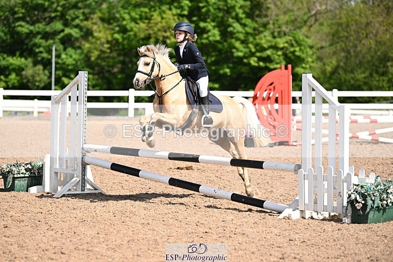 250504-104124-02152 - Cls 15+16 Club and Schools 70cm