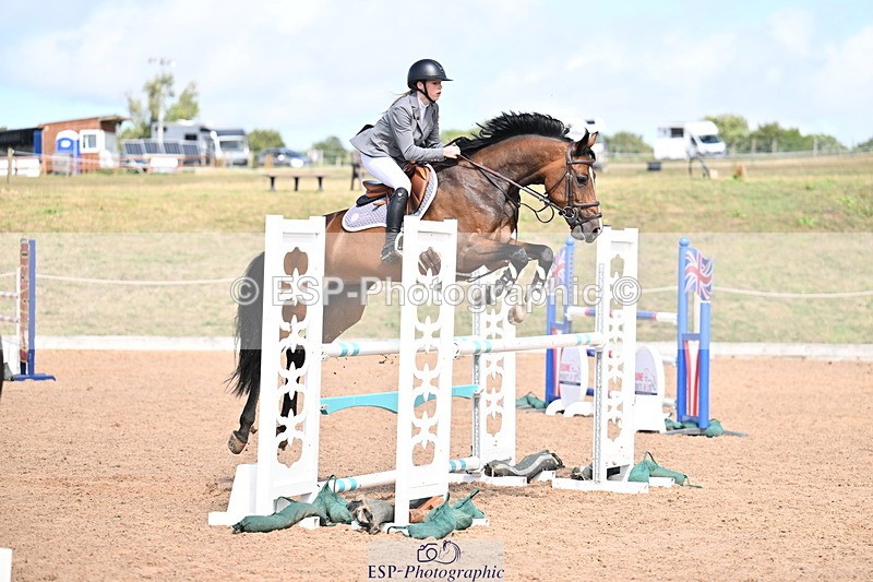 250827B-133535-00604 - Cls 4 Snr Newcomers 1.10m