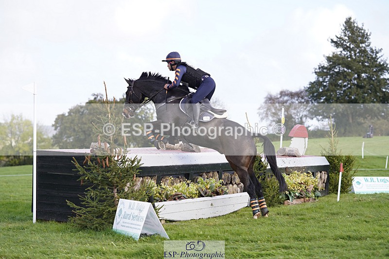 241025-152908-10465 - 226-Matteo.Gallucci-CASTLERICHMOND.WILLIAM