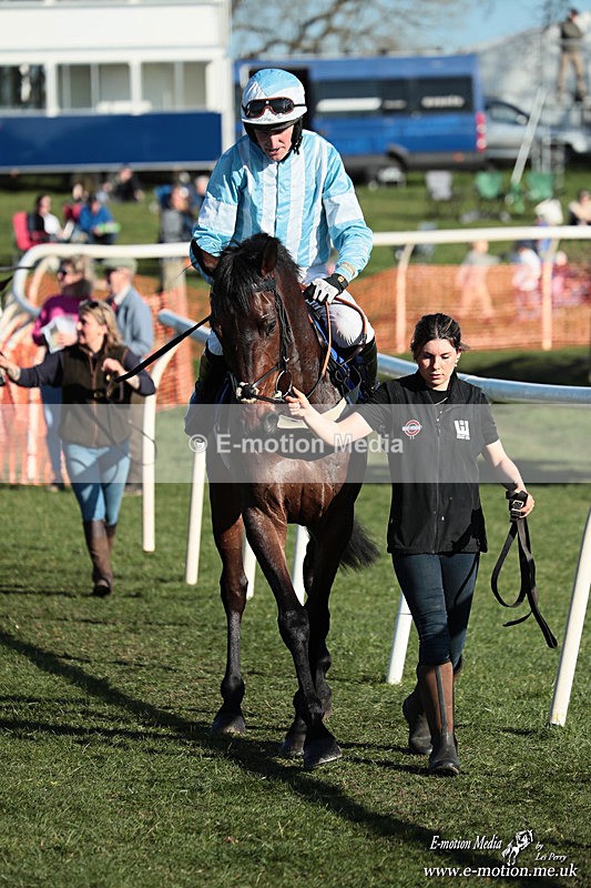 PtP 210326 945 - VWH Cirencester Races 21/03/26