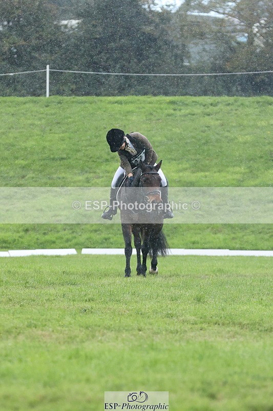 251024A-140635-12541 - F-471-Charlotte.Grant