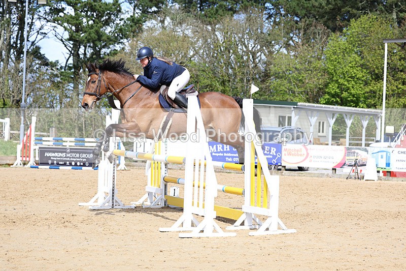 3E7A1402 - Class 6: Senior 1.05m