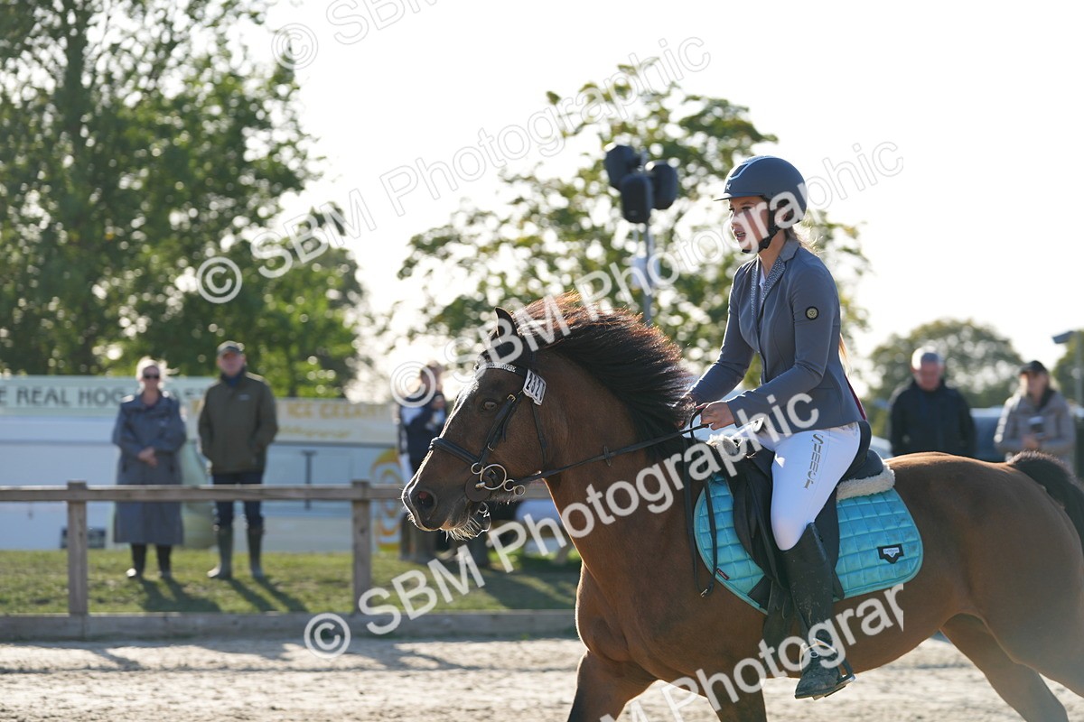 SBM_53716 - J8 - Junior Pony 65cm Championship