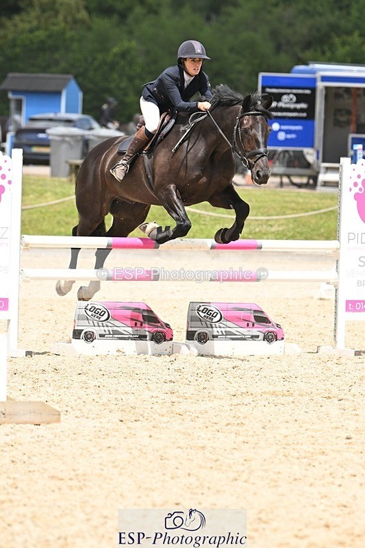 240704-124324-03325 - Cls 7 95cm Amateur Qualifier