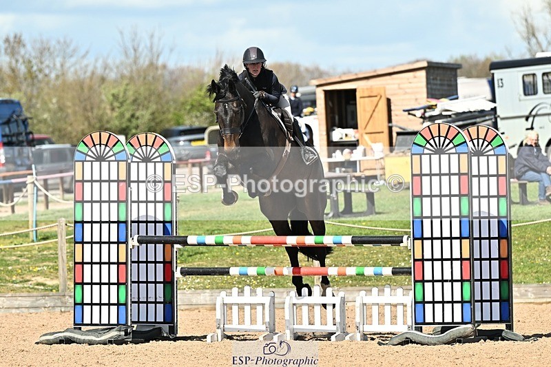 250416-151353-01642 - Cls 6 Foxhunter and 1.20m