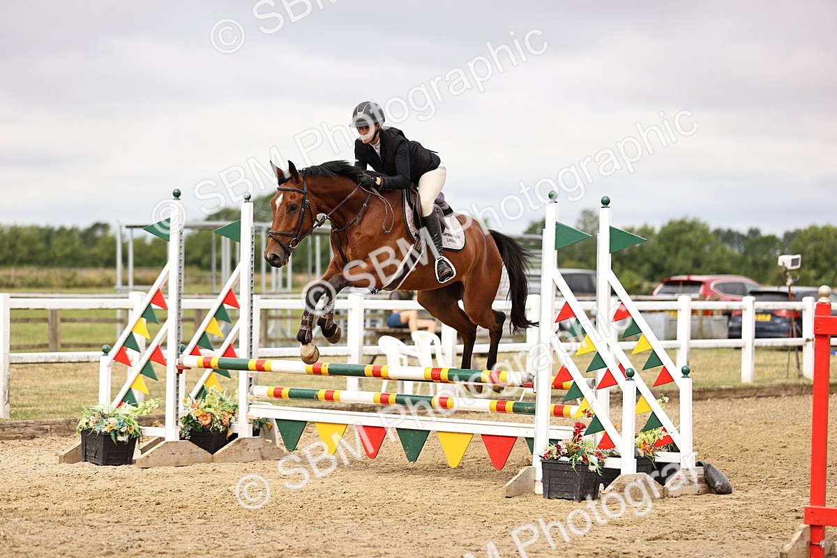 SBM_012701 - Class 13 - Senior British Novice - 90cm Open