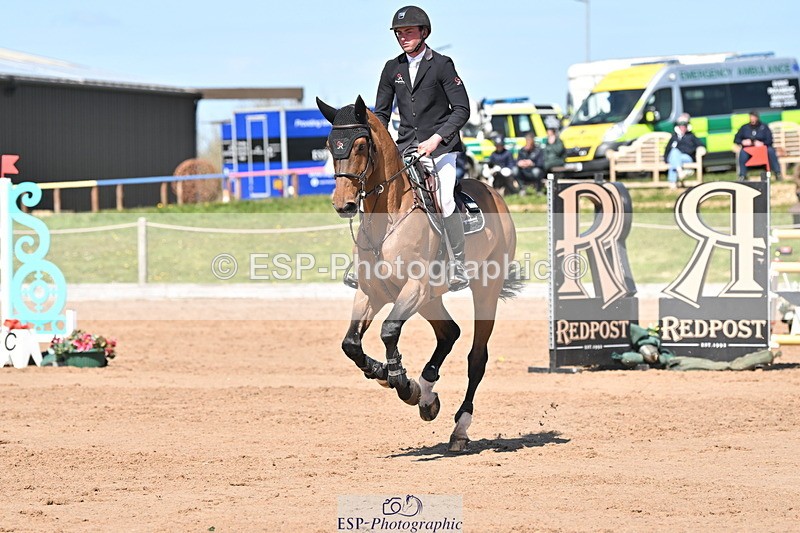 240420A-133152-11388 - Cls 7, 2 Star Medium Tour 1.35m