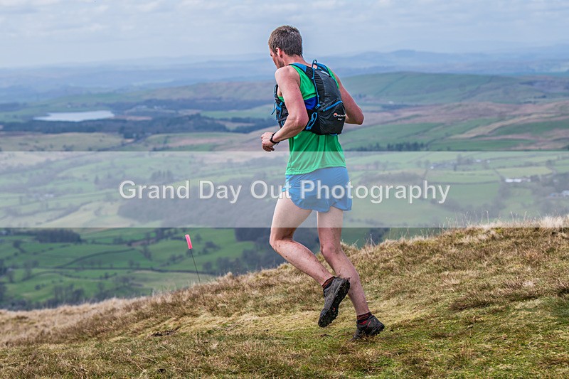 Arant haw-150 - Kendal Winter League Arant Haw Fell Races Sunday 2nd April 2023