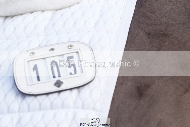 260213-090514-00487 - 105-Nicola.Seal