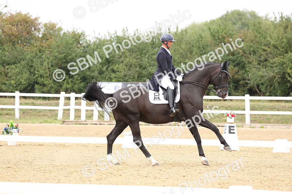 SBM_007635 - Class 9 - FEI INT I - 14.57-15.45