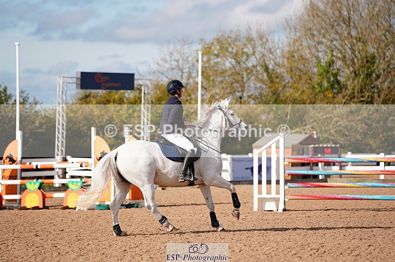 241027A-124324-02731 - SUN Cls 7 Pony Foxhunter and 1.10m Open