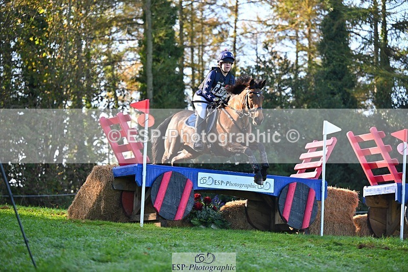 241026-111437-11906 - 373-Isabelle.Thwaite-BEACH.LADY