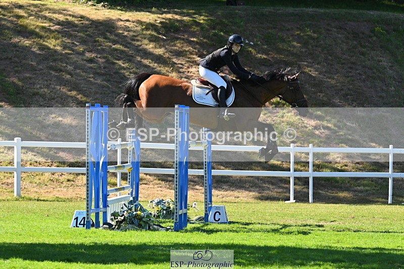 260704A-164851-16269 - Cls 33 Snr Fox Jump Off and Pres