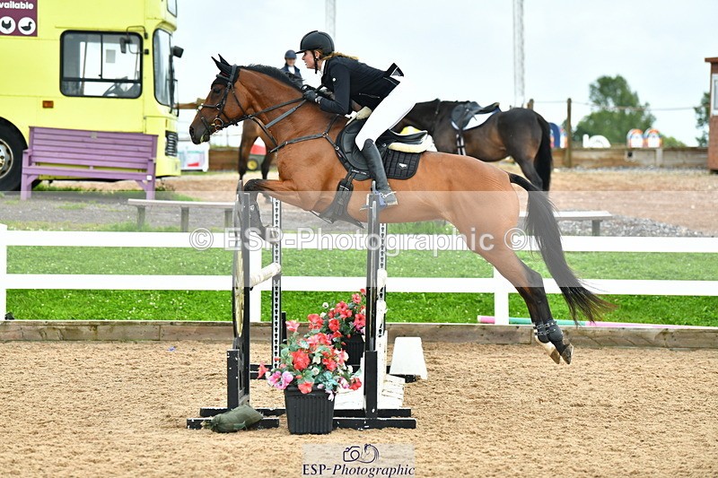 230730A-143704-10396 - Cls 35 1.05m Amateur Quali