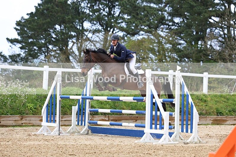 3E7A1912 - Class 7: Senior Newcomers/1.10m open