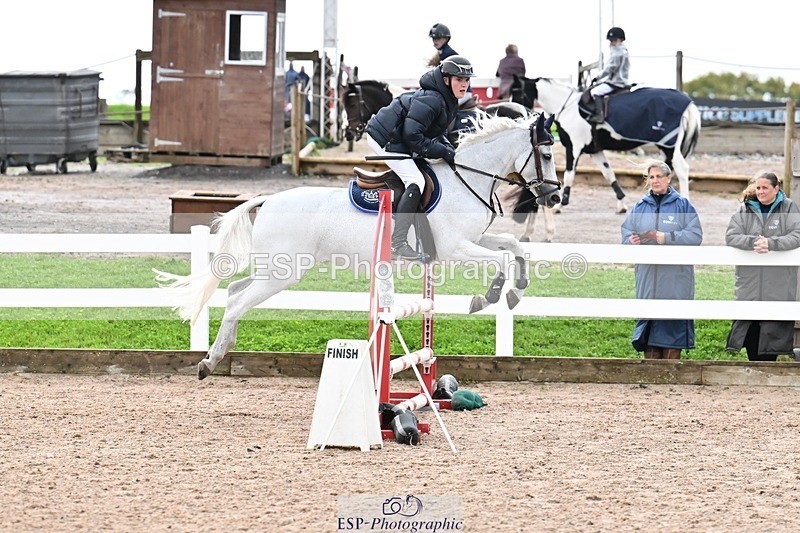 250920-151631-01748 - Cls 32 Stepping Stones