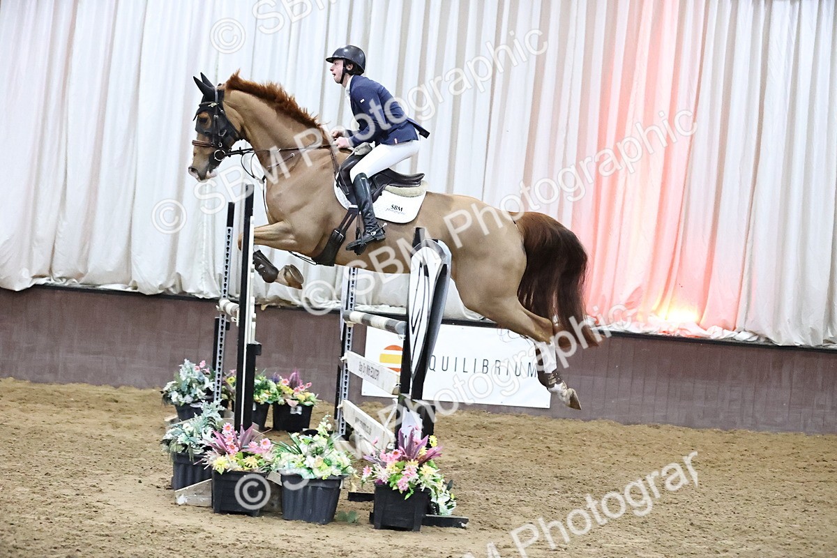 SBM_010116 - Class 25 - Equestrian Senior Foxhunter 1.20m