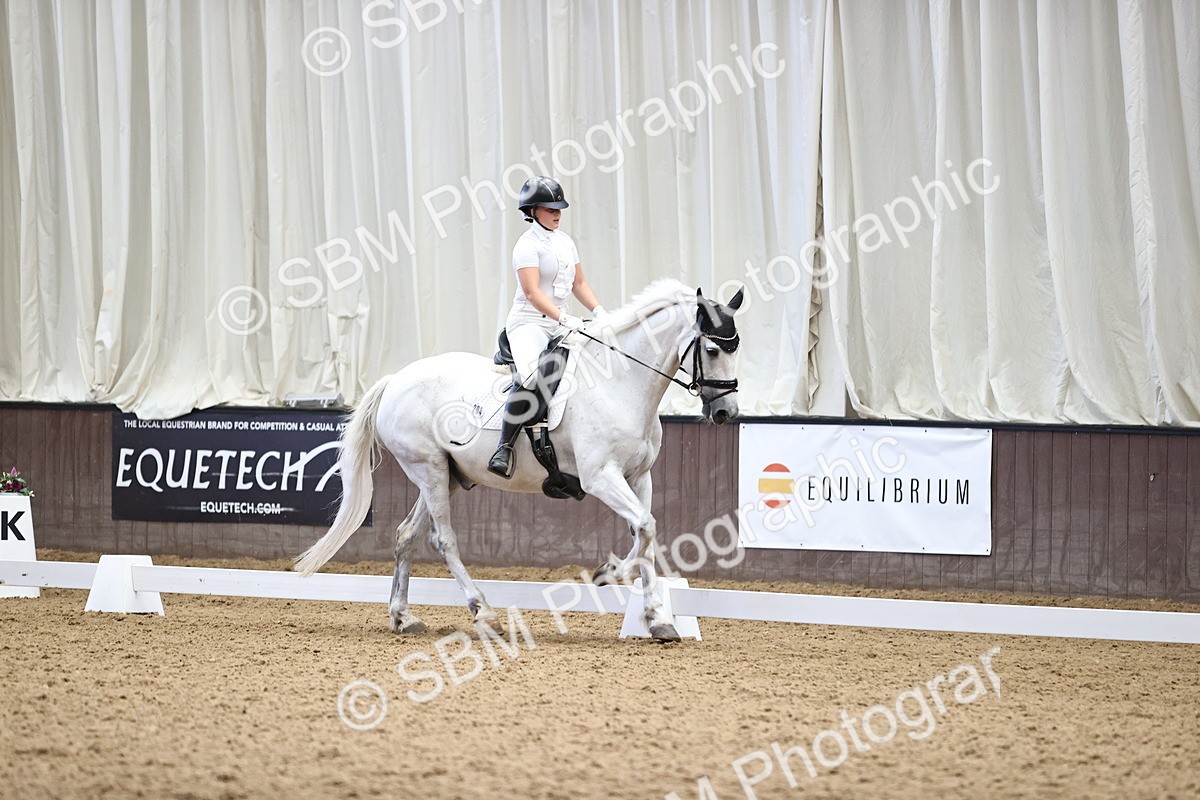 SBM_000917 - Novice 4 Warm Up
