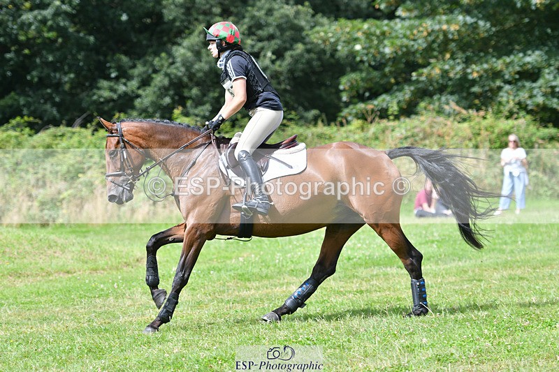 240804-104914-10472 - 357-Georgina_Ewell-LASAIRFHIONA