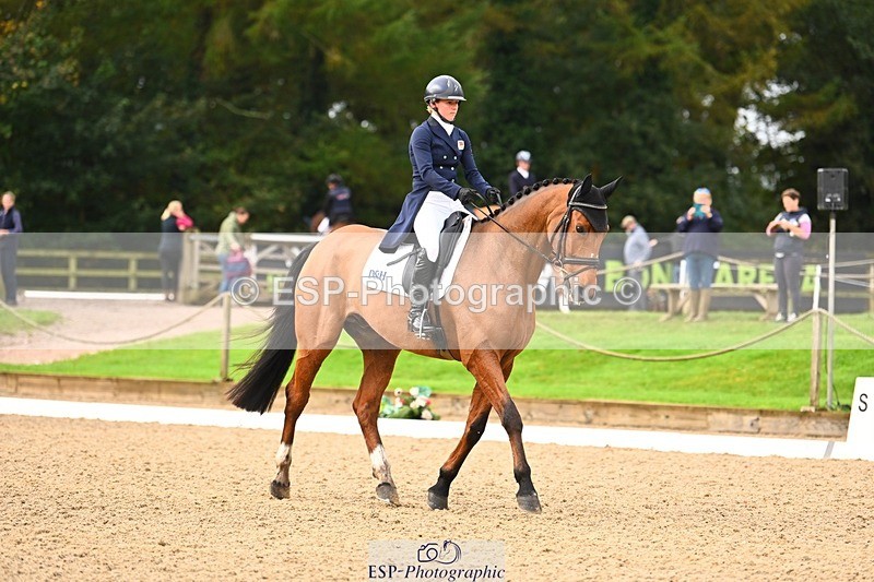 231021-095713-12921 - 330-TRINITY.THANKS.AWFULLY-Imogen.Gloag-DR