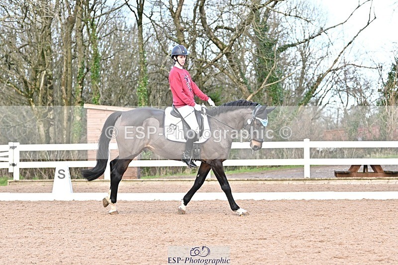 241214-122337-01591 - 132-Alys.Matravers-VORVASHILL.VERTIGO