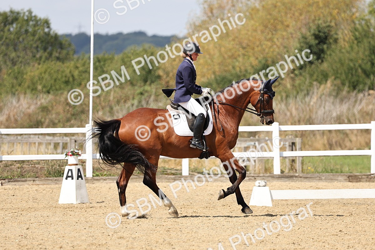 SBM_018666 - Class 16 - Novice 5 - 12.08-13.11