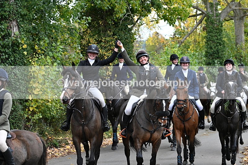 WJ7_7228 - Walk Home..