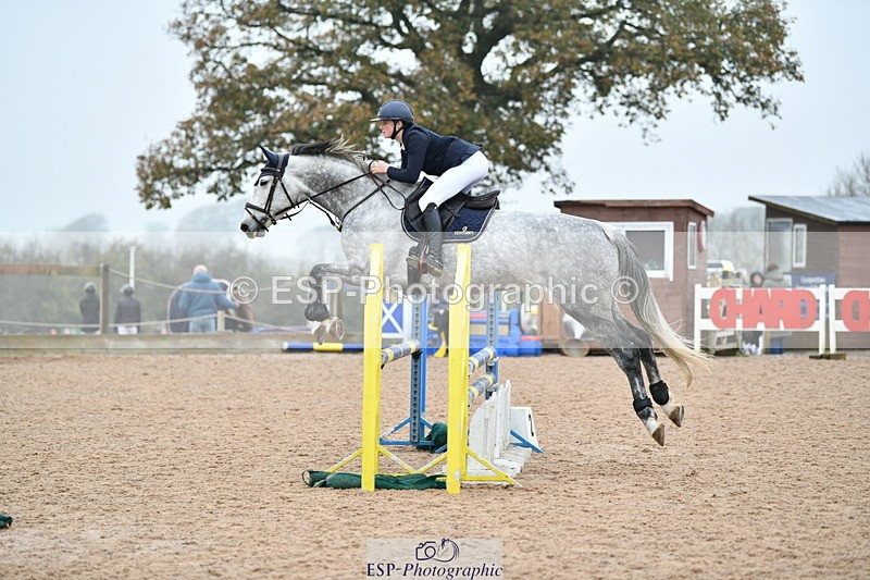 241102A-104835-04102 - SAT Cls 9 British Novice and 90cm Open