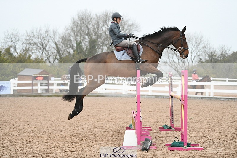 241103A-110852-07695 - SUN Cls 21 Snr Newcomers and 1.10m Open