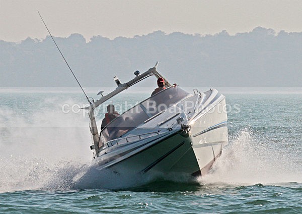 110930 RUTHLESS SUNSEEKER IMG_9753 - Motorboats - Open