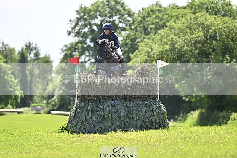 240525-122916-13255 - 376-STORM_BLUE_CURTIS-Phoebe_Buckley