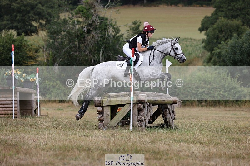 250802A-123938-03581 - B-079-Claudia.Groves-QUICKSILVER