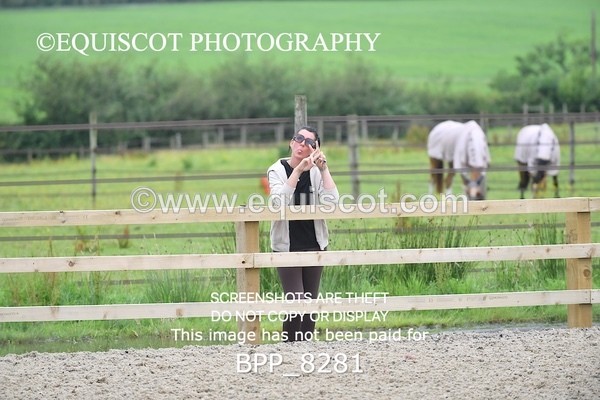 BPP_8281 - CLASS 14 SUN Stepping Stones 128/ 138cms Handicap