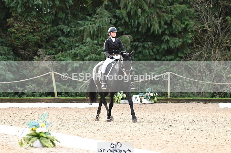 251023A-111735-01684 - B-136-Sophie.Jackson