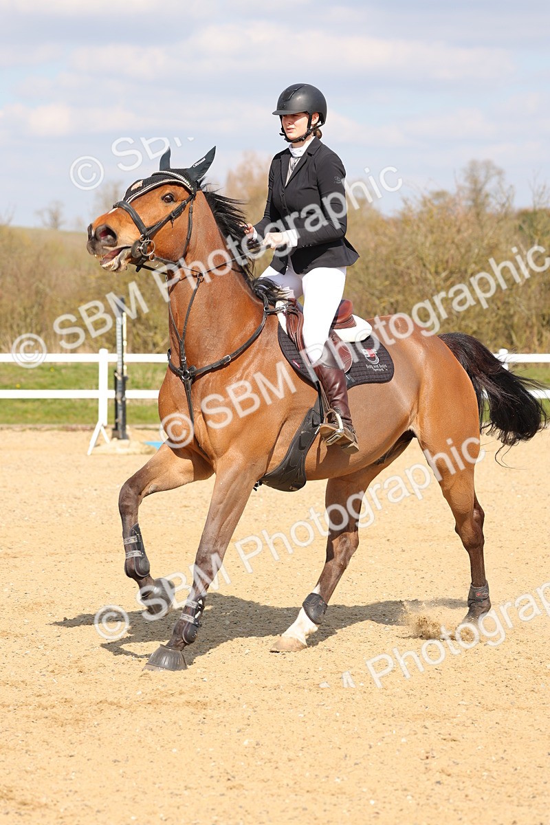 SBM_001436 - Class 4 - Senior Newcomers - 1.10m