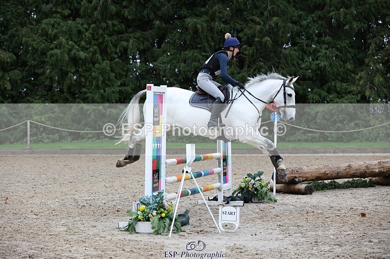 231118-140503-02120 - Cls 3 90cm