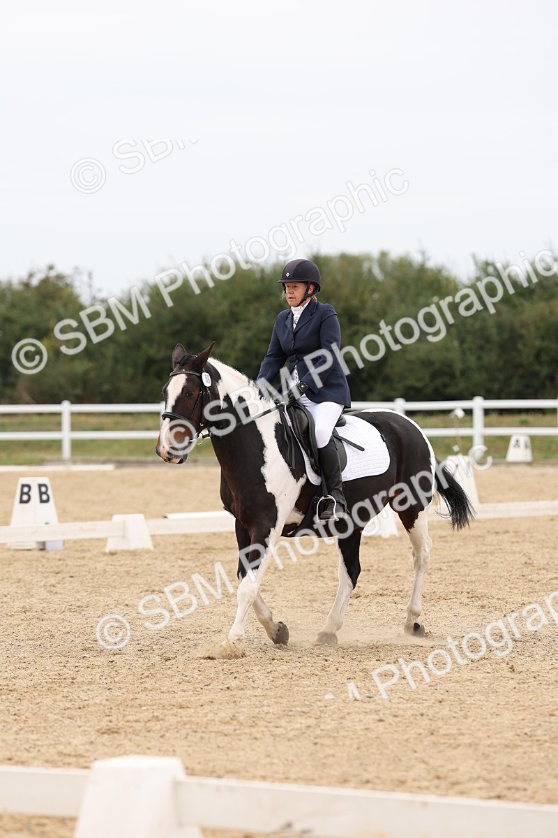 SBM_00898 - Class 8 - Novice 27 Champs