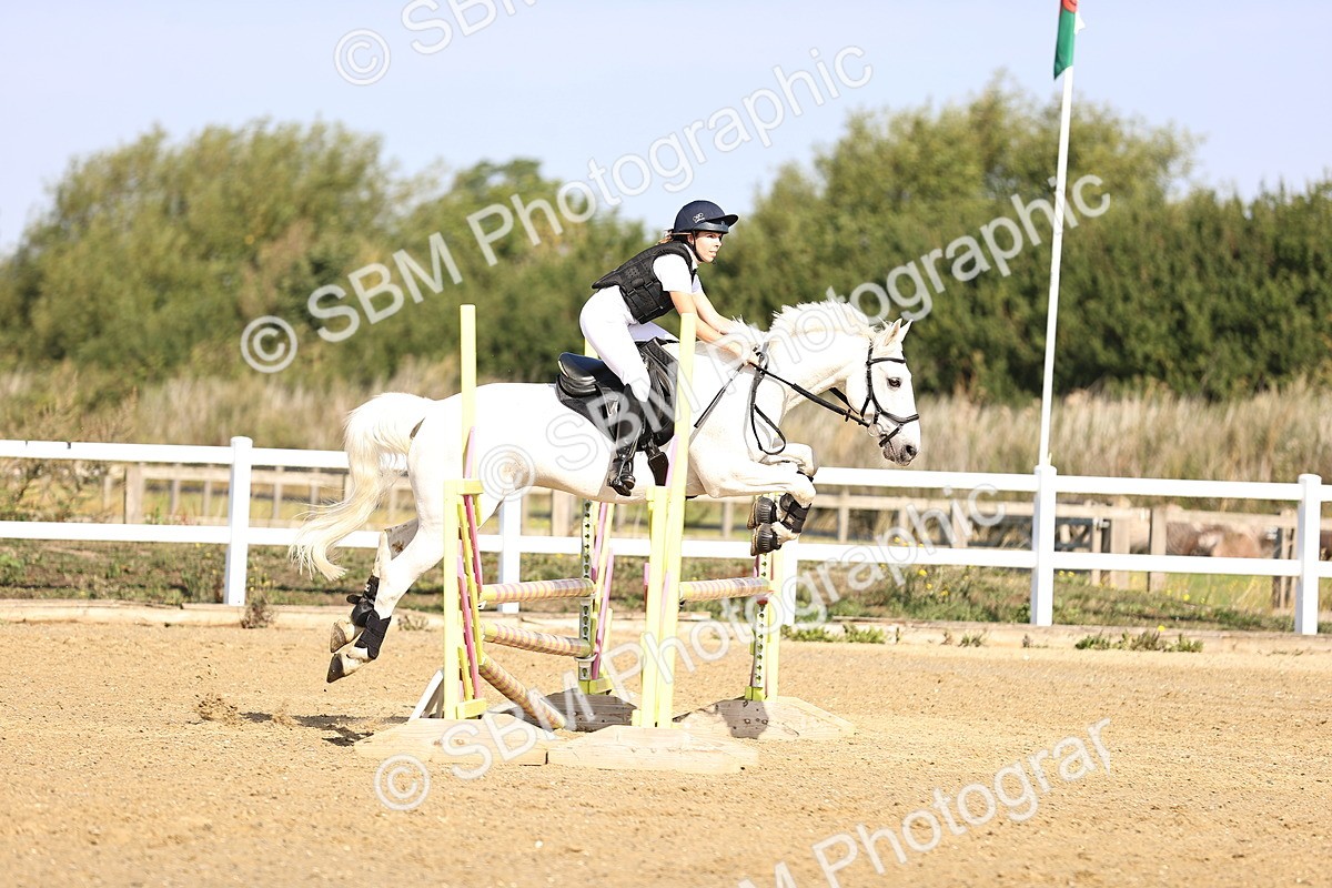 SBM_005568 - Class 8 - Clear Round