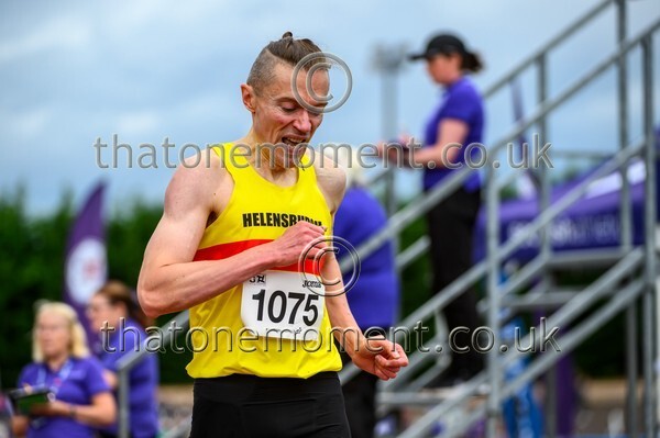 CEM26-926339 - Track Male Set Two