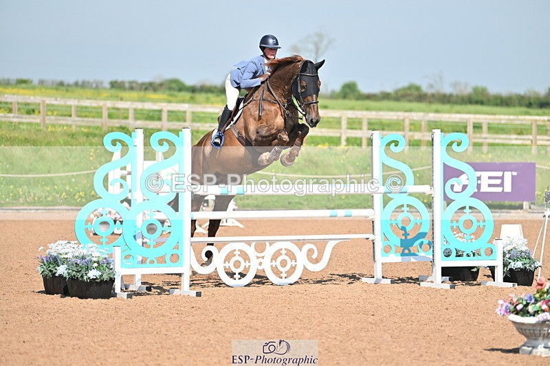 240512A-160410-19706 - Cls 51 Foxhunter