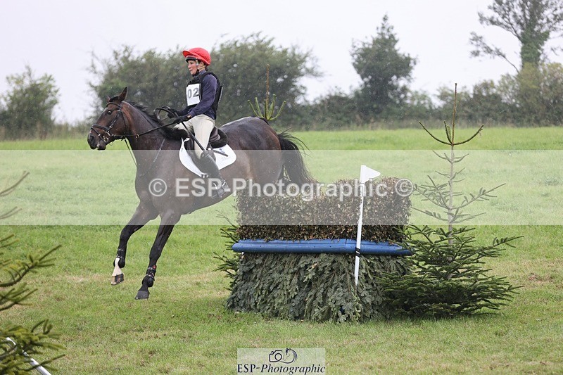 240901A-104510-06081 - 302-Rosie.Bradley-Hole-CAPABILITY.BROWN.II