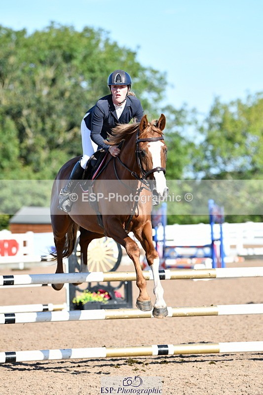 240913A-095041-03032 - Cls 20 Snr British Novice and 90cm Open